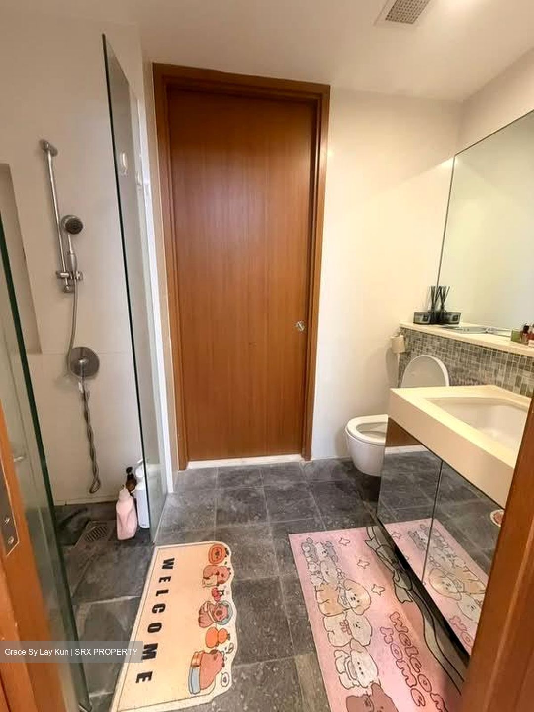 RV Suites (D10), Apartment #595763451